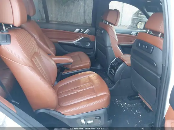 5UXCX6C01M9E61735 2021 BMW X7 - Image 8