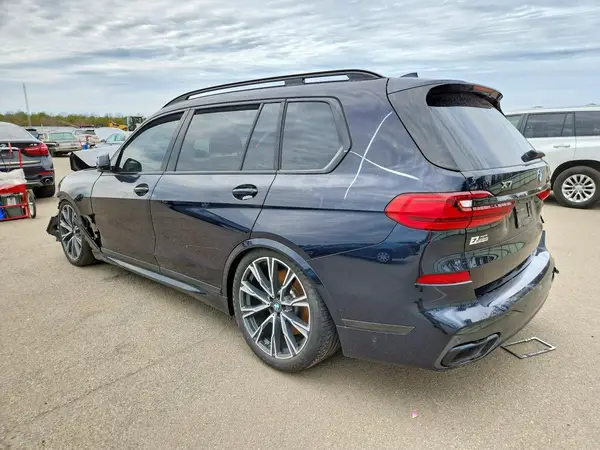 5UXCX6C01M9H50033 2021 BMW X7 - Image 2