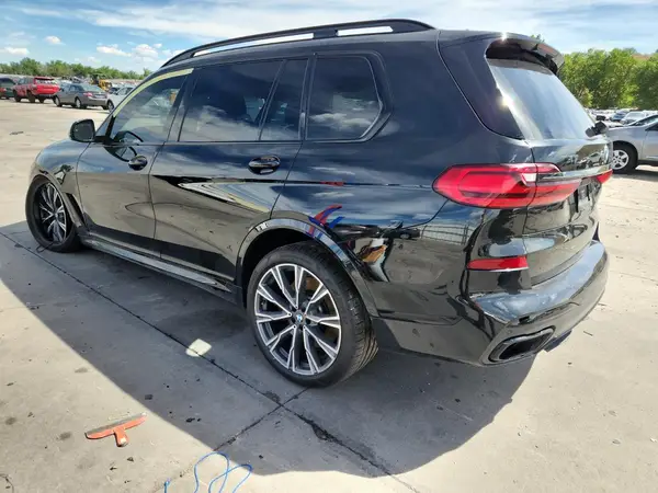 5UXCX6C01N9M94359 2022 BMW X7 - Image 2