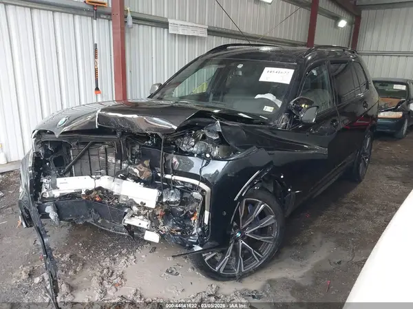 5UXCX6C02L9B40995 2020 BMW X7 - Image 2