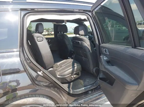 5UXCX6C02LLE35940 2020 BMW X7 - Image 8