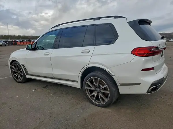 5UXCX6C02M9H83798 2021 BMW X7 - Image 2
