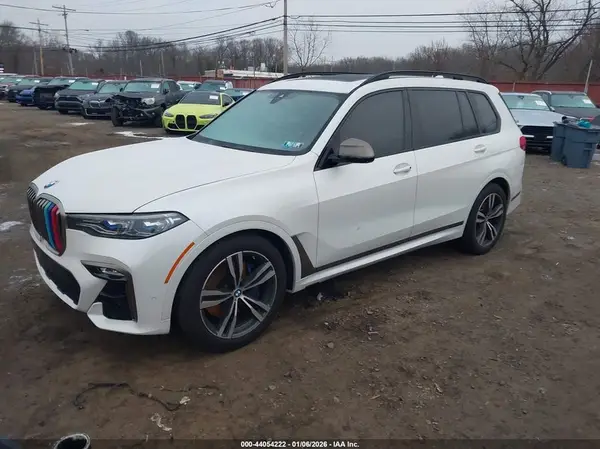 5UXCX6C03L9B33375 2020 BMW X7 - Image 2