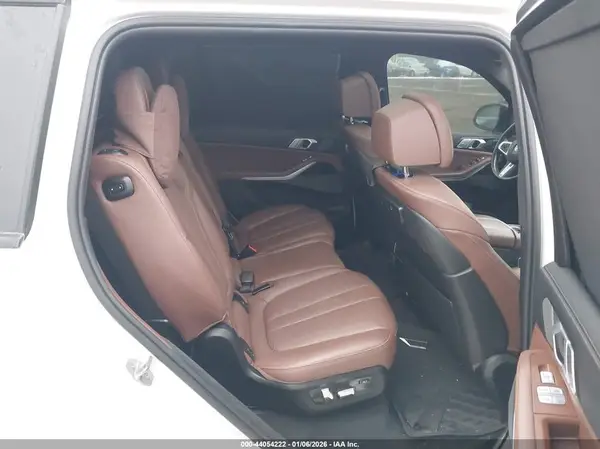 5UXCX6C03L9B33375 2020 BMW X7 - Image 8