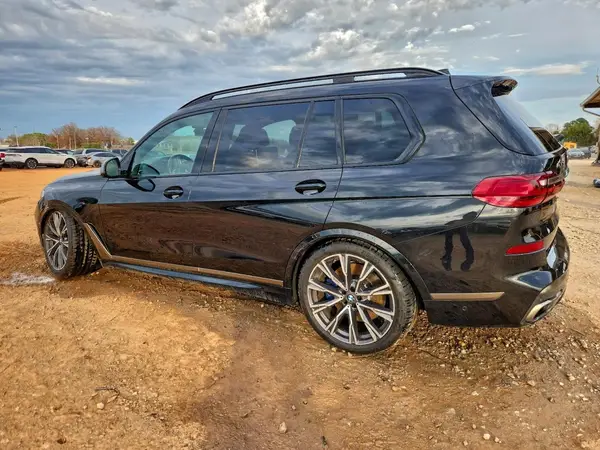 5UXCX6C03L9C13033 2020 BMW X7 - Image 2