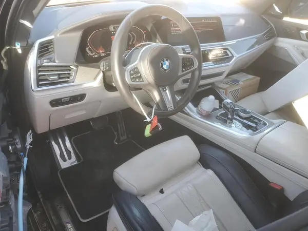 5UXCX6C03M9E15369 2021 BMW X7 - Image 8