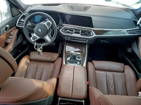 5UXCX6C03M9E66189 2021 BMW X7 - Image 8