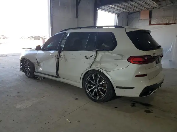 5UXCX6C03M9F03953 2021 BMW X7 - Image 2