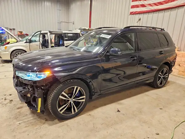5UXCX6C03N9K38644 2022 BMW X7 - Image 1