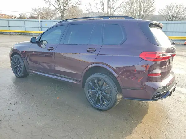 5UXCX6C03N9K54911 2022 BMW X7 - Image 2
