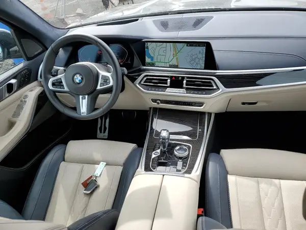 5UXCX6C03N9M31330 2022 BMW X7 - Image 8