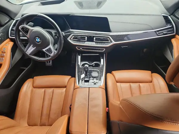 5UXCX6C04M9F01774 2021 BMW X7 - Image 8