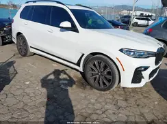 5UXCX6C04M9F16694 2021 BMW X7