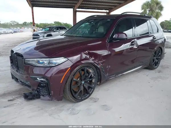 5UXCX6C04N9K78540 2022 BMW X7 - Image 2