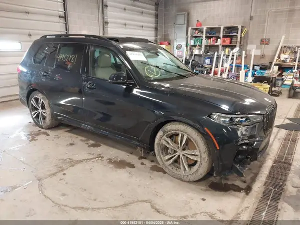 5UXCX6C04N9M19672 2022 BMW X7 - Image 1