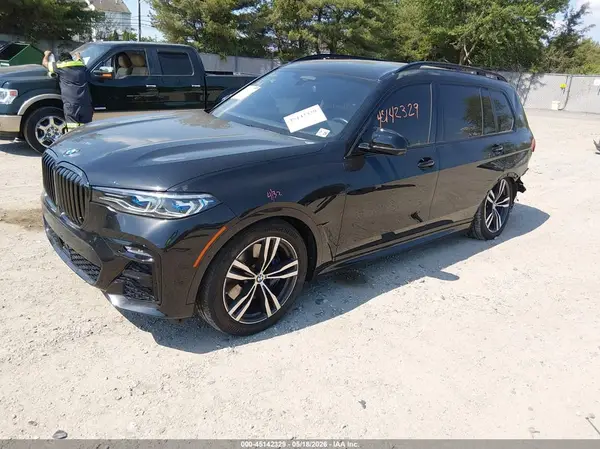 5UXCX6C04N9M68905 2022 BMW X7 - Image 2