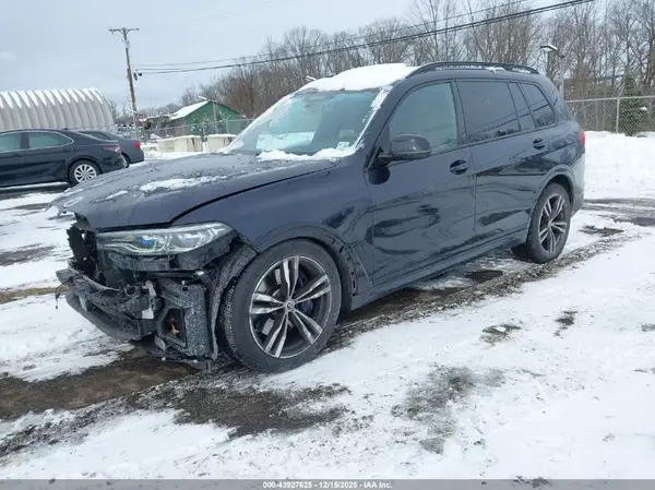 5UXCX6C04N9N07301 2022 BMW X7 - Image 2