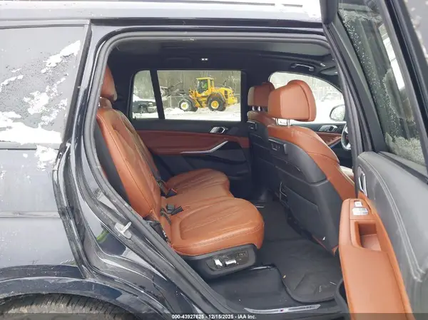 5UXCX6C04N9N07301 2022 BMW X7 - Image 8