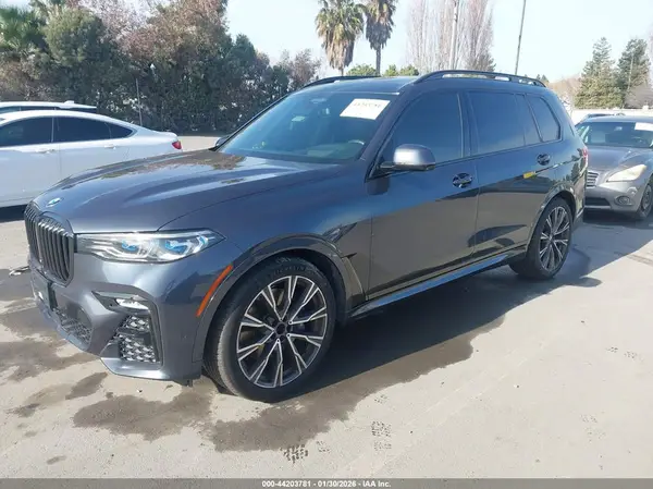5UXCX6C05L9B15217 2020 BMW X7 - Image 2