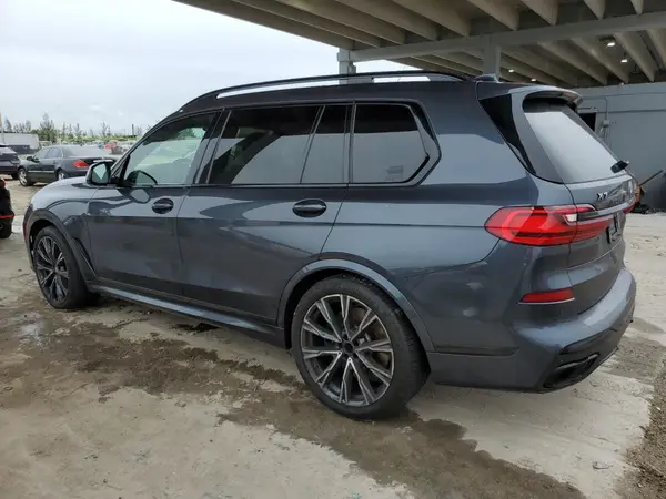 5UXCX6C05LLE35480 2020 BMW X7 - Image 2