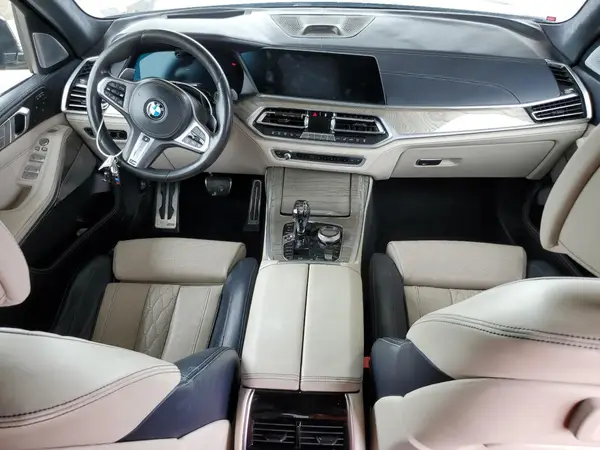 5UXCX6C05LLE35480 2020 BMW X7 - Image 8