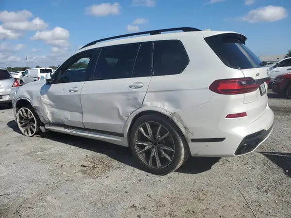 5UXCX6C05LLE35950 2020 BMW X7 - Image 2