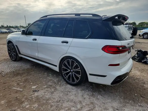 5UXCX6C05M9H63061 2021 BMW X7 - Image 2