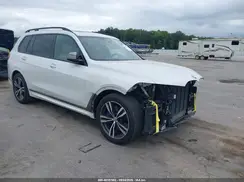 5UXCX6C05N9L23260 2022 BMW X7
