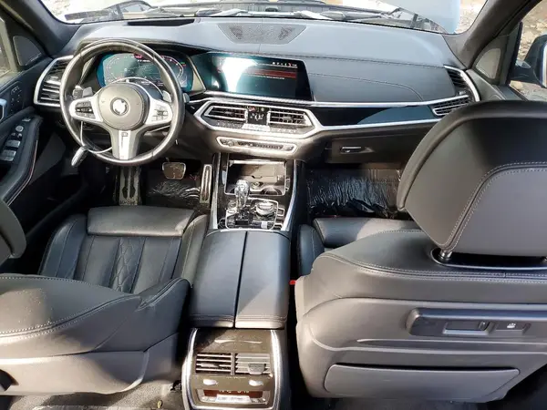 5UXCX6C05N9M60392 2022 BMW X7 - Image 8