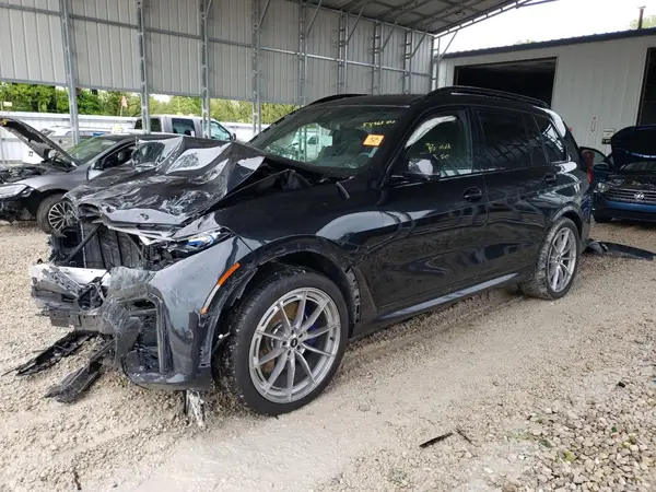 5UXCX6C06LLE35455 2020 BMW X7 - Image 1