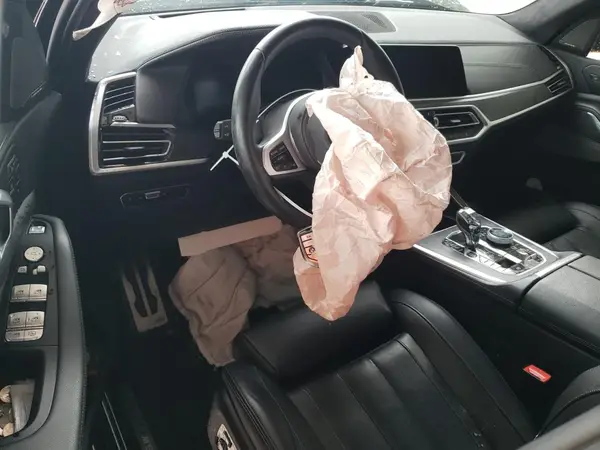 5UXCX6C06LLE35455 2020 BMW X7 - Image 8
