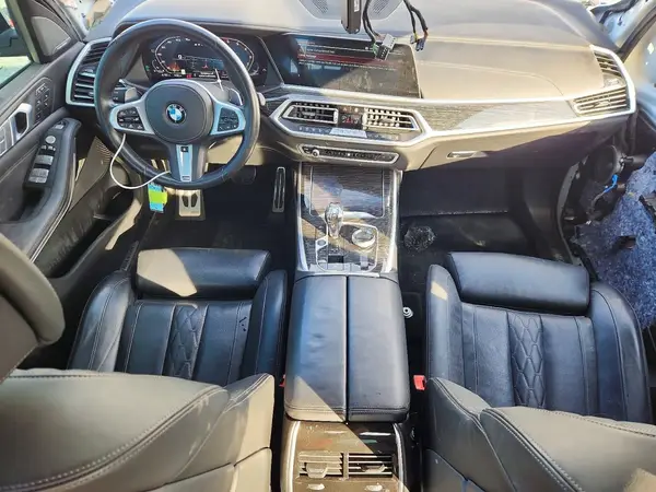 5UXCX6C06N9J77483 2022 BMW X7 - Image 8