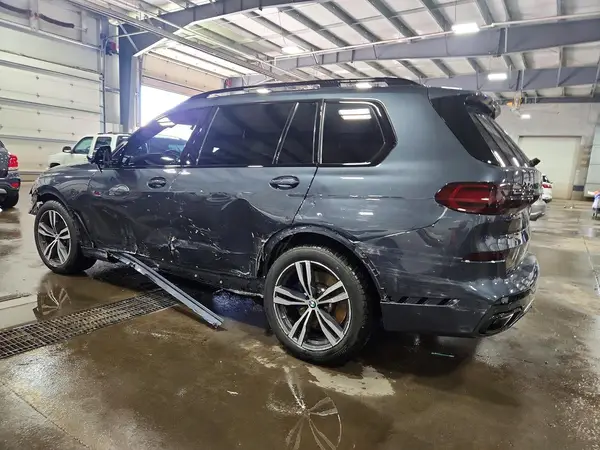 5UXCX6C06N9K34670 2022 BMW X7 - Image 2