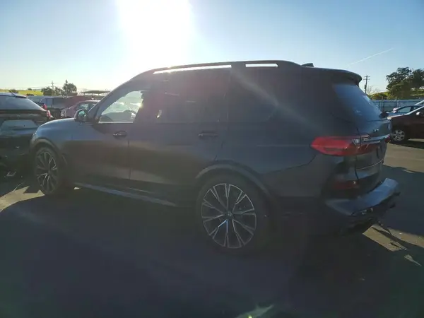 5UXCX6C06N9K67586 2022 BMW X7 - Image 2