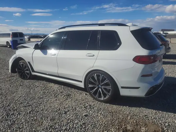 5UXCX6C07N9M80319 2022 BMW X7 - Image 2