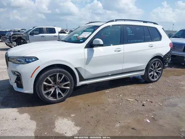 5UXCX6C08M9F47561 2021 BMW X7 - Image 2