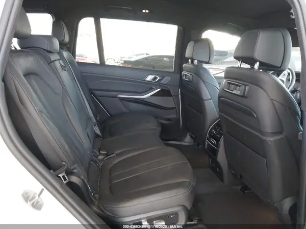 5UXCX6C08M9G16474 2021 BMW X7 - Image 8