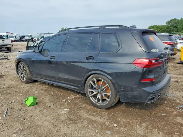 5UXCX6C08N9J22257 2022 BMW X7 - Image 2