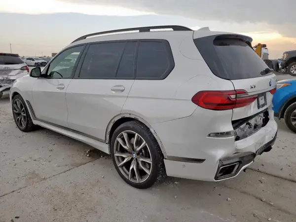 5UXCX6C08N9J55923 2022 BMW X7 - Image 2