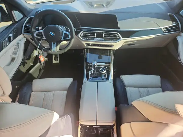 5UXCX6C09L9C42648 2020 BMW X7 - Image 8