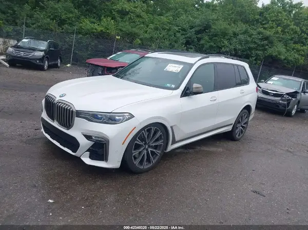 5UXCX6C09L9C83152 2020 BMW X7 - Image 2