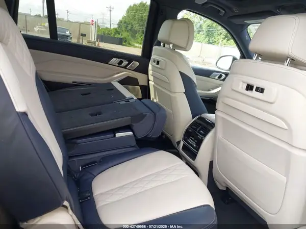 5UXCX6C09M9G77736 2021 BMW X7 - Image 8