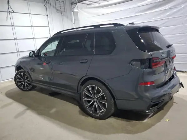 5UXCX6C09M9H32136 2021 BMW X7 - Image 2