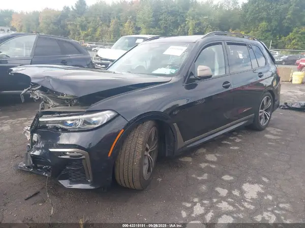5UXCX6C09M9H46960 2021 BMW X7 - Image 2