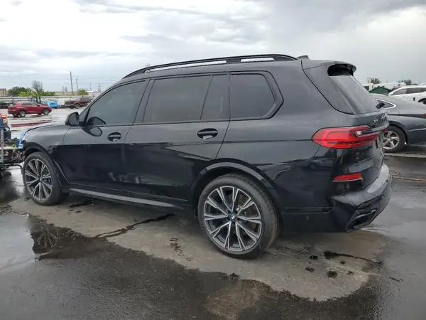 5UXCX6C09N9K70420 2022 BMW X7 - Image 2