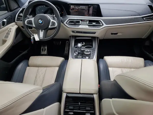 5UXCX6C09N9K70420 2022 BMW X7 - Image 8