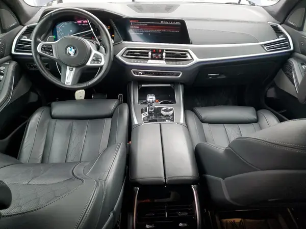5UXCX6C09N9K95835 2022 BMW X7 - Image 8