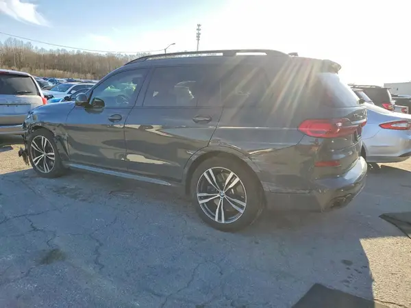 5UXCX6C09N9L31409 2022 BMW X7 - Image 2