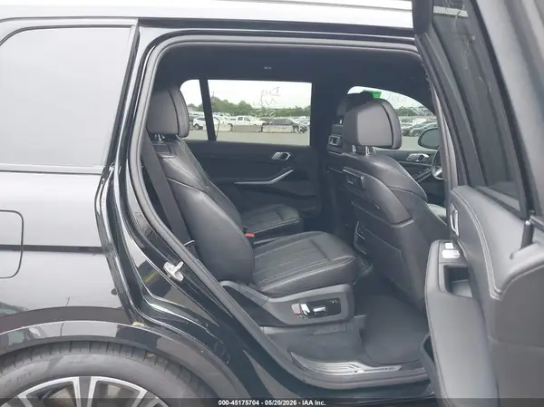5UXCX6C0XM9D74321 2021 BMW X7 - Image 8
