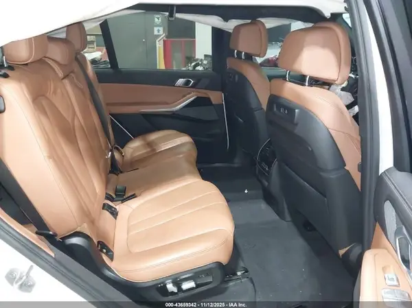 5UXCX6C0XM9H52511 2021 BMW X7 - Image 8